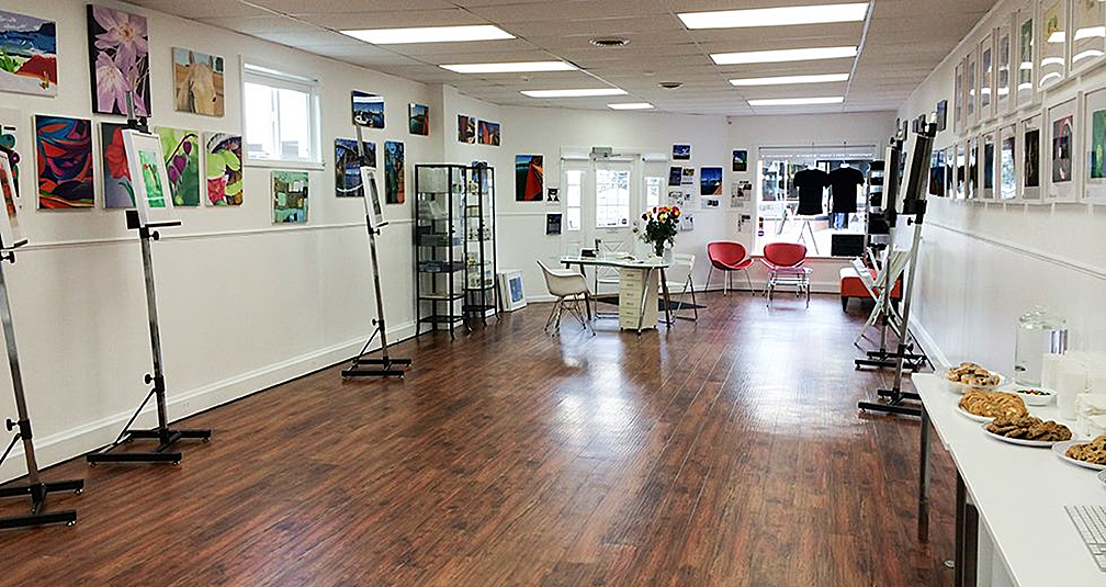 GALLERY VIEW LOOKING TO THE STREET